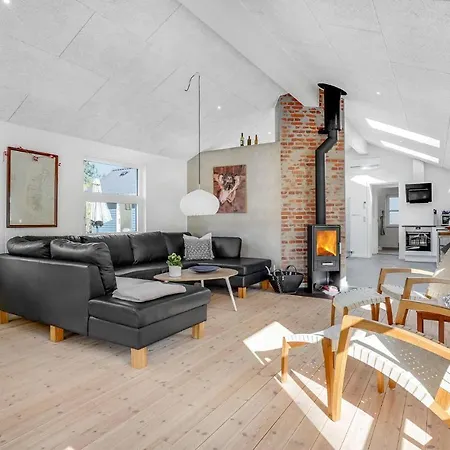 Awesome In Romo With House A Panoramic View Holiday home Romo Kirkeby