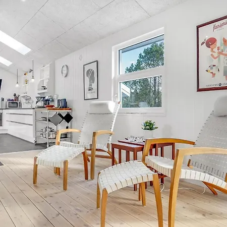 Awesome In Romo With House A Panoramic View Holiday home Romo Kirkeby
